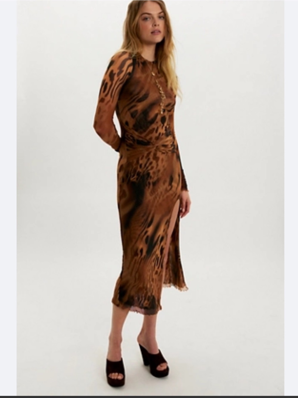 NWT retail $168 size M #FreePeople. “Gianna Maxi Dress” in Latte Combo Color-way